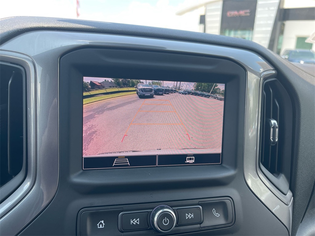 2022 Chevrolet Silverado 1500 Custom photo 16