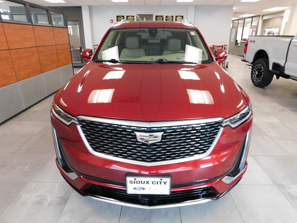 2020 Cadillac XT6 Premium Luxury photo 3