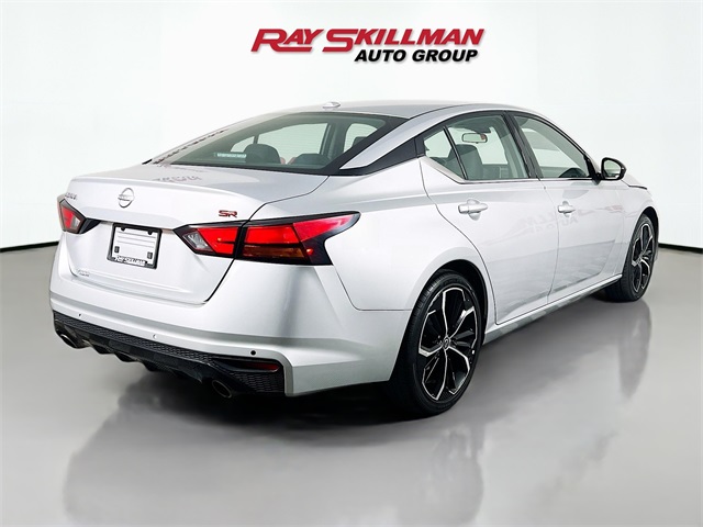 2023 Nissan Altima 2.5 SR photo 7
