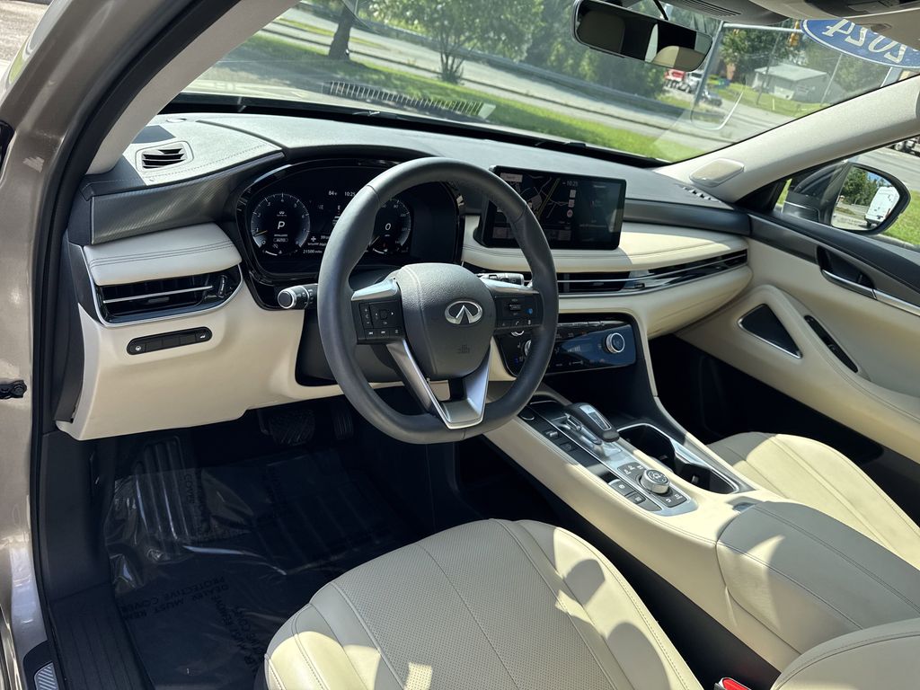 2024 Infiniti QX60 Luxe photo 14