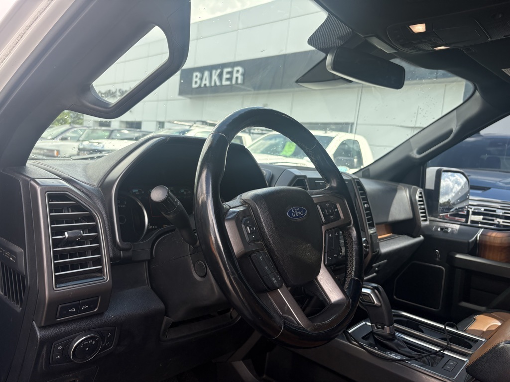 2017 Ford F-150 Limited photo 8