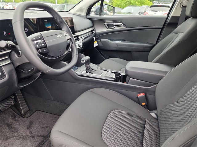 2026 Kia Sportage LX photo 8