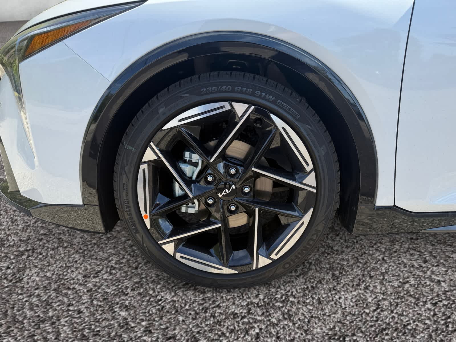2025 Kia K4 GT-Line photo 14