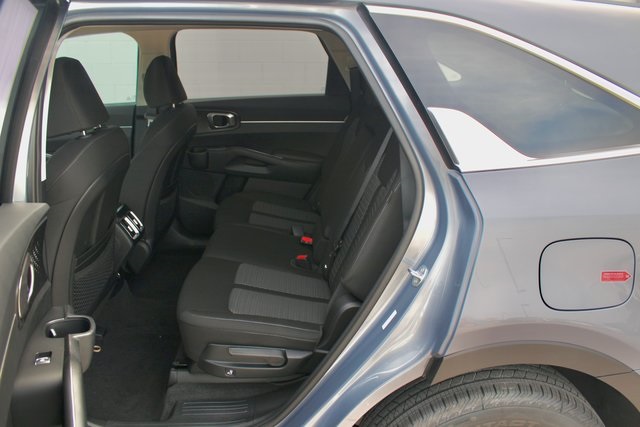 2025 Kia Sorento LX photo 4