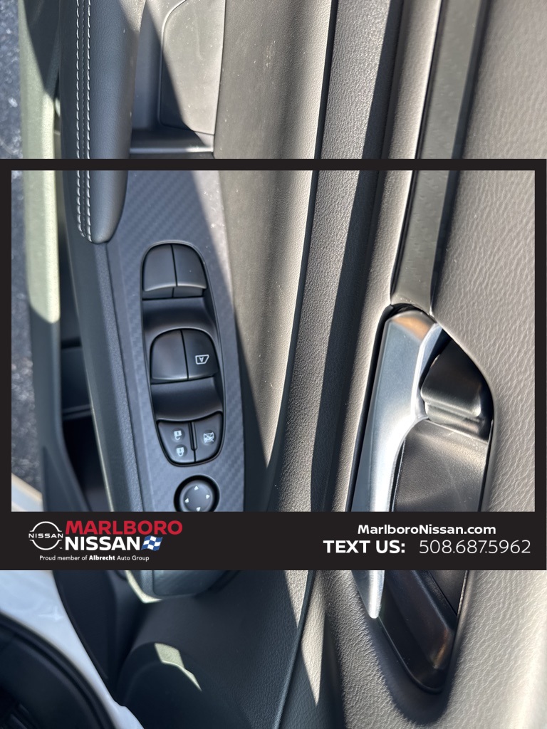 2025 Nissan Altima SV photo 18