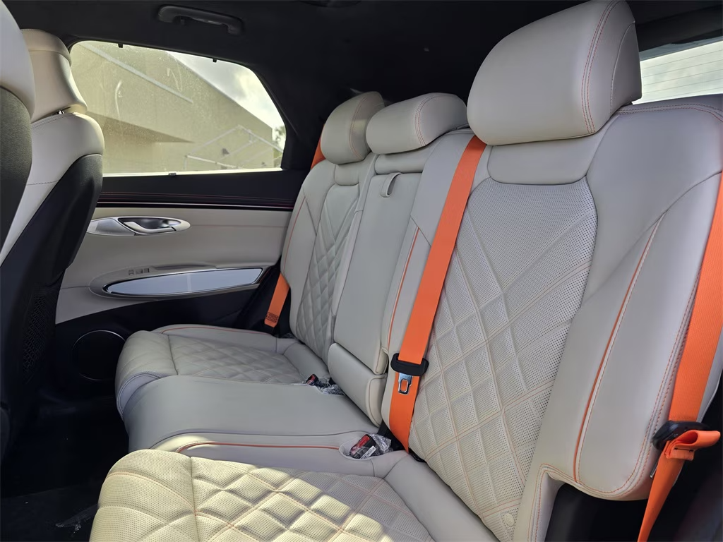 2026 Genesis GV70 3.5T Sport Prestige photo 9