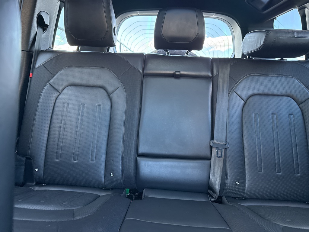 2022 Land Rover Defender 110 X-Dynamic HSE photo 38