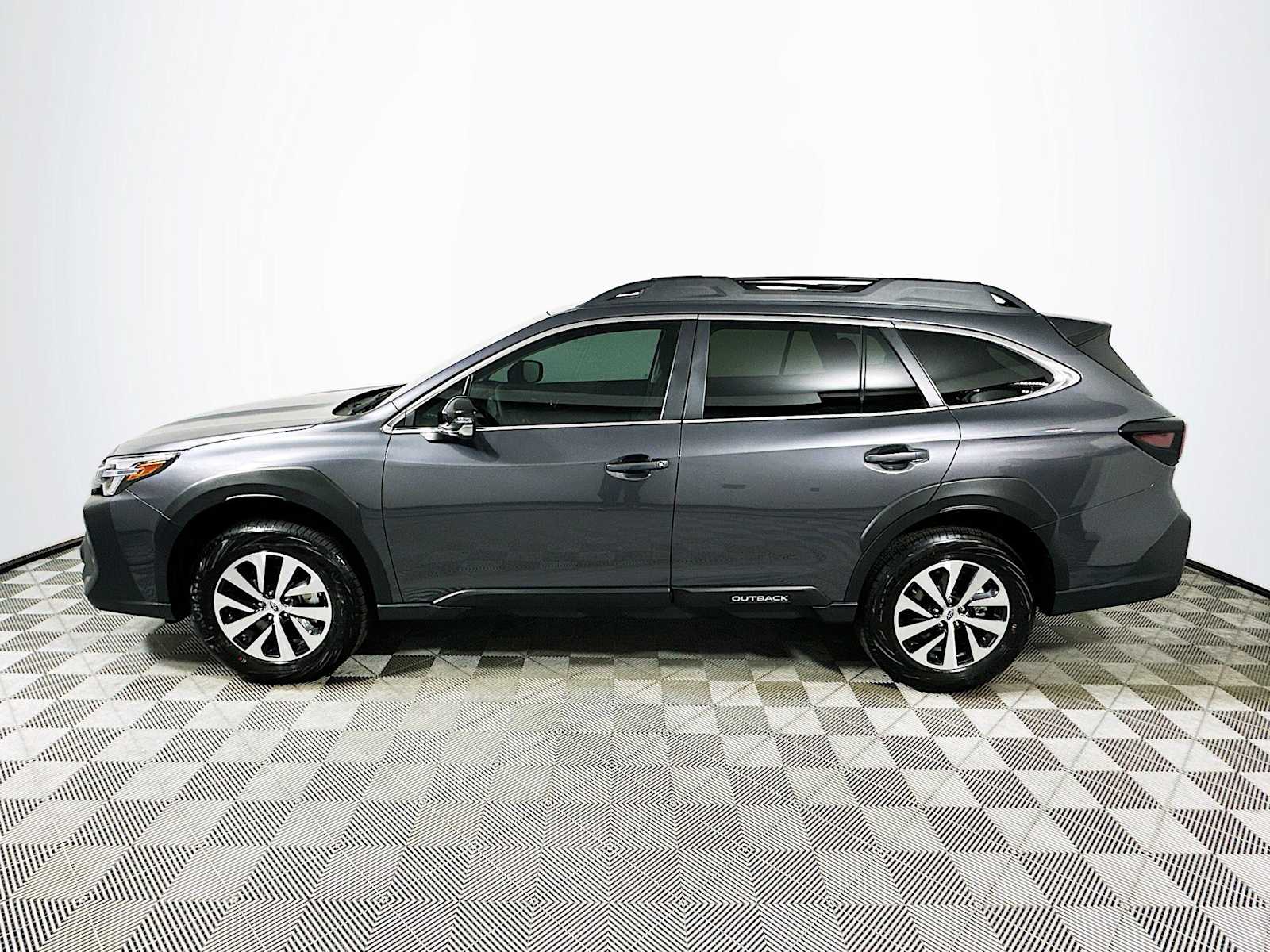 2025 Subaru Outback Premium photo 4