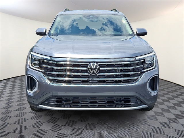 2025 Volkswagen Atlas SE Technology photo 2