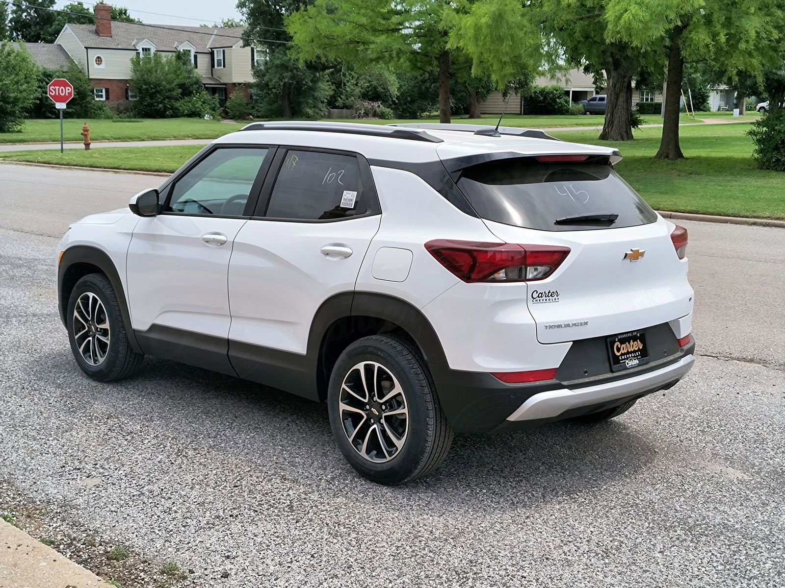 2025 Chevrolet Trailblazer LT photo 2