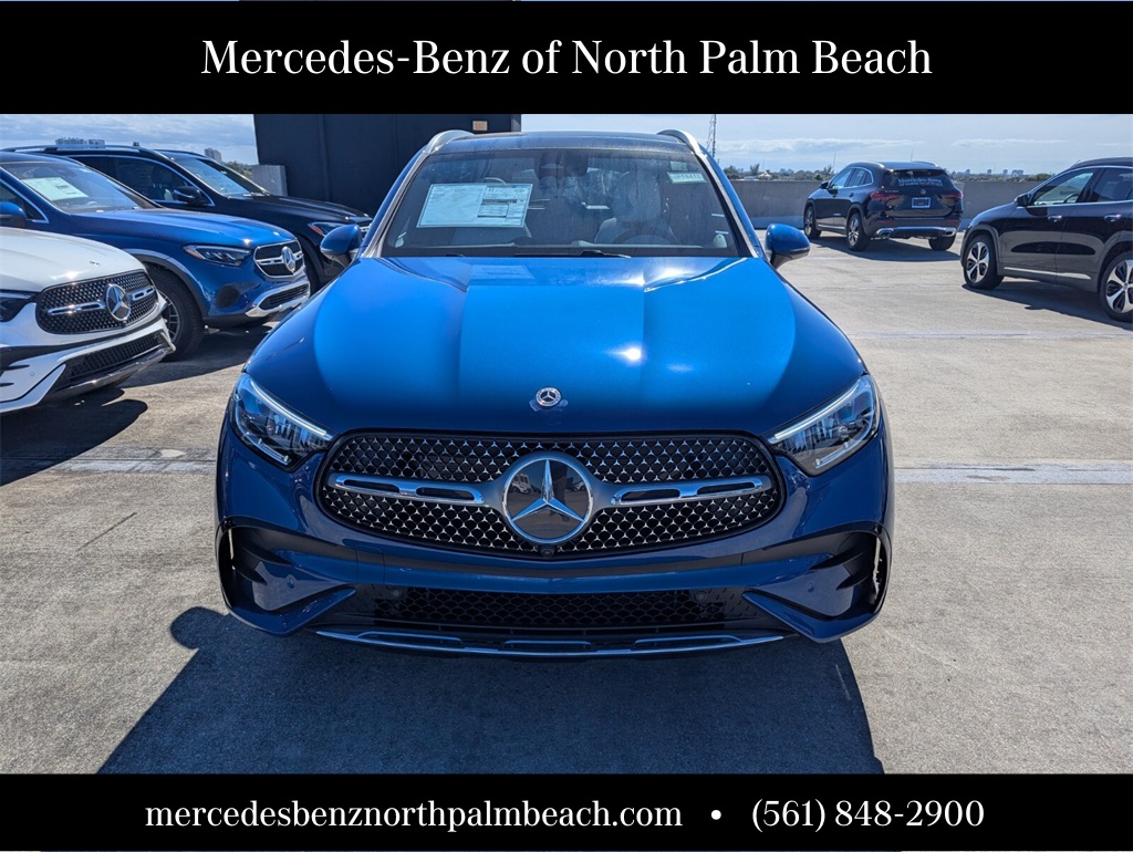2026 Mercedes Benz GLC 300 photo 2