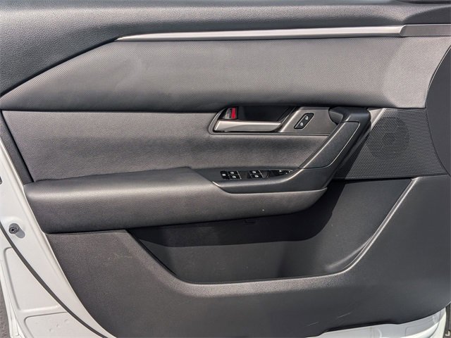 2024 Mazda CX-50 2.5 S Premium photo 5