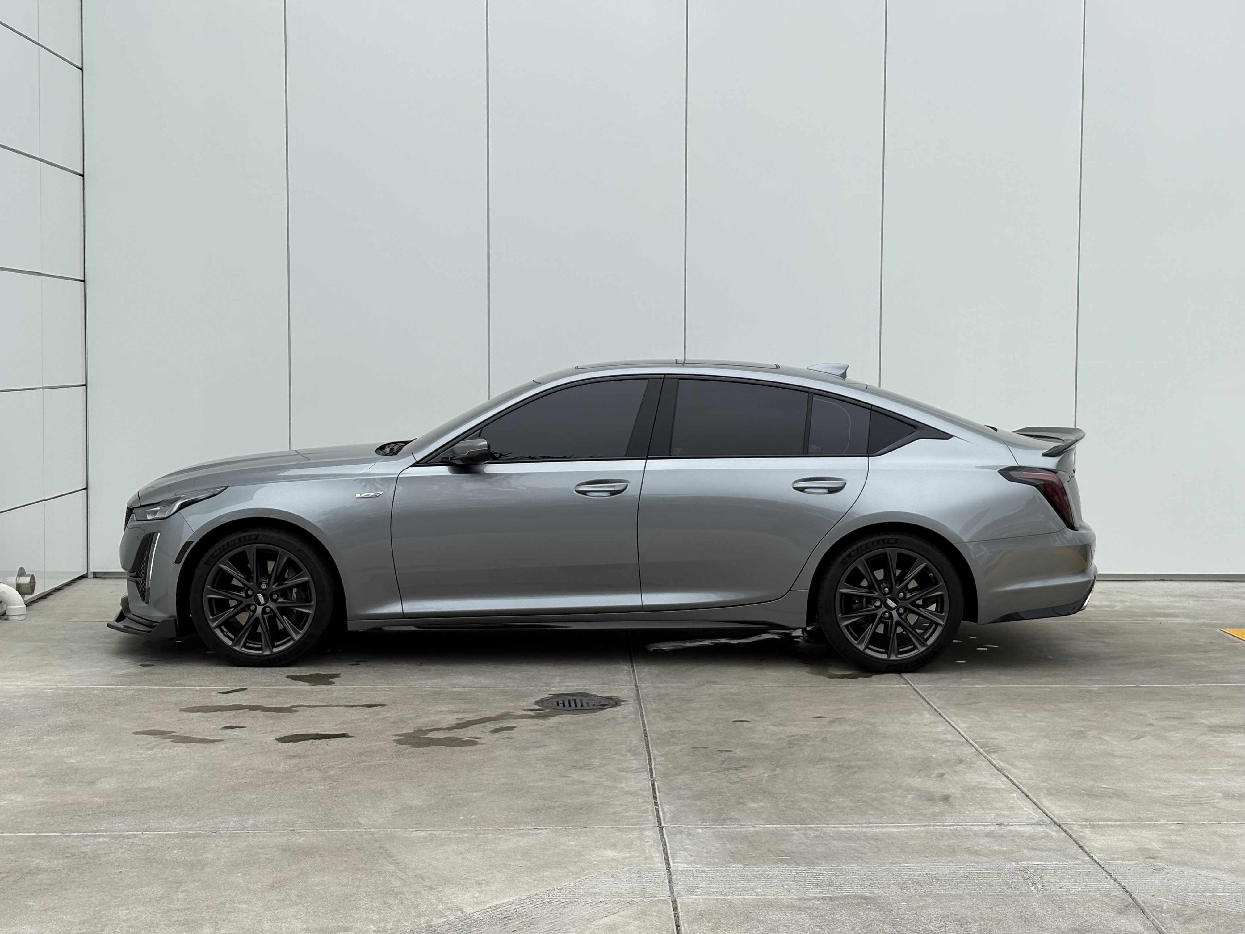 2024 Cadillac CT5 V photo 5