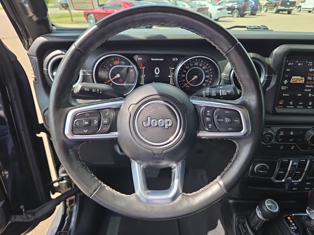 2021 Jeep Wrangler Unlimited Sahara photo 16
