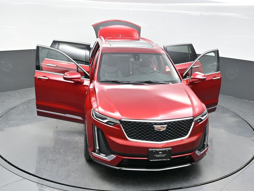 2025 Cadillac XT6 Luxury photo 32