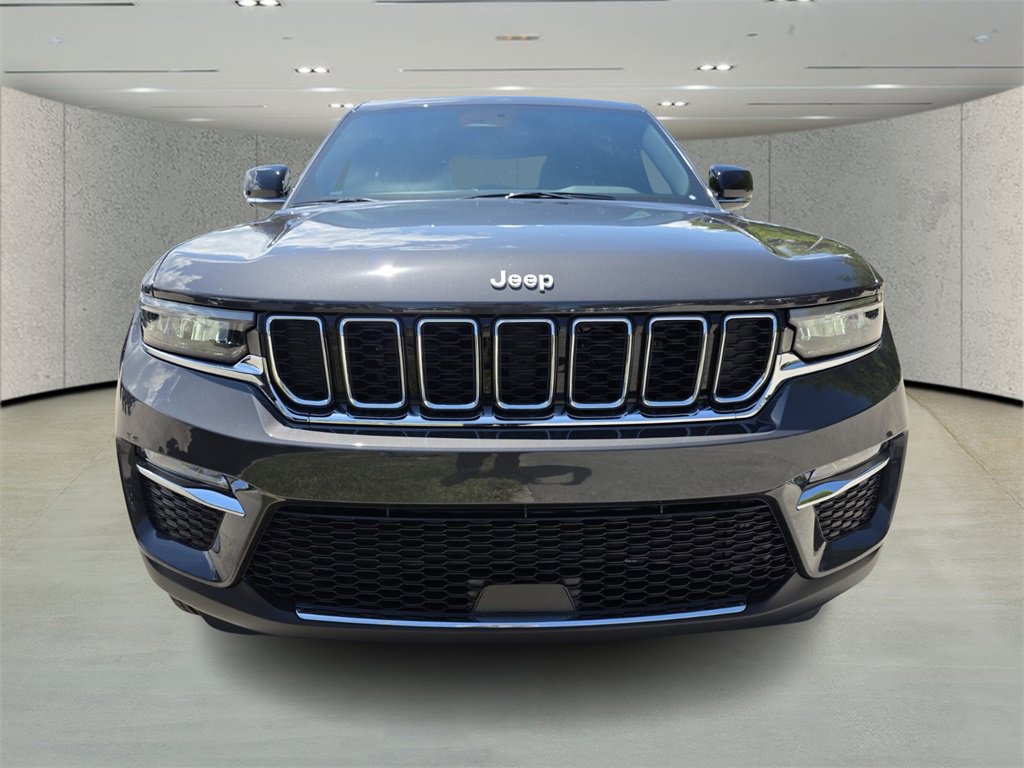 2025 Jeep Grand Cherokee Limited photo 2