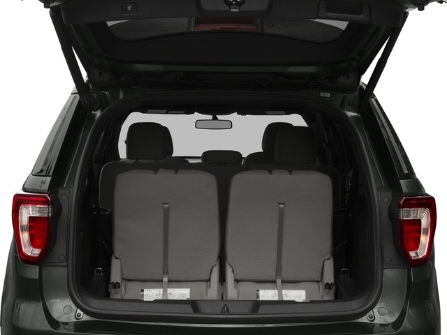 2017 Ford Explorer XLT photo 4