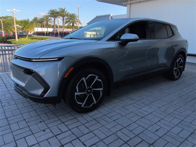 2026 Chevrolet Equinox EV 1LT photo 3