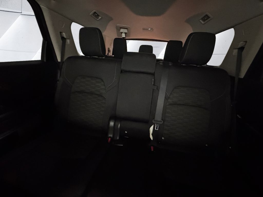 2022 Nissan Pathfinder S photo 18