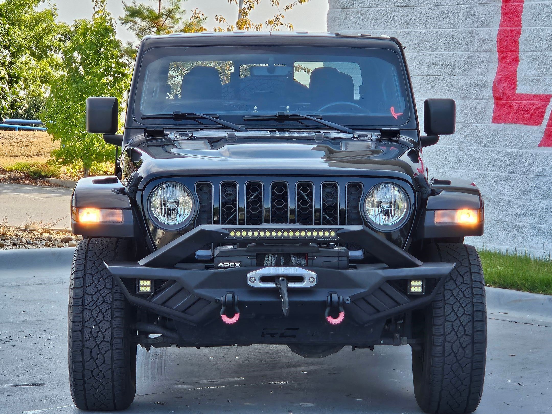 Used 2020 Jeep Gladiator Rubicon with VIN 1C6JJTBG9LL151880 for sale in Little Rock