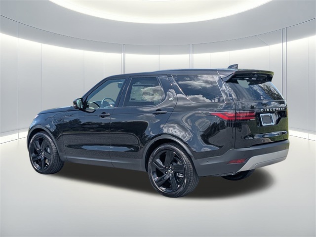 2025 Land Rover Discovery S photo 2