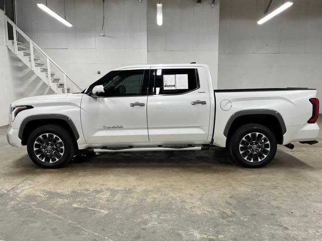 2023 Toyota Tundra Limited photo 4