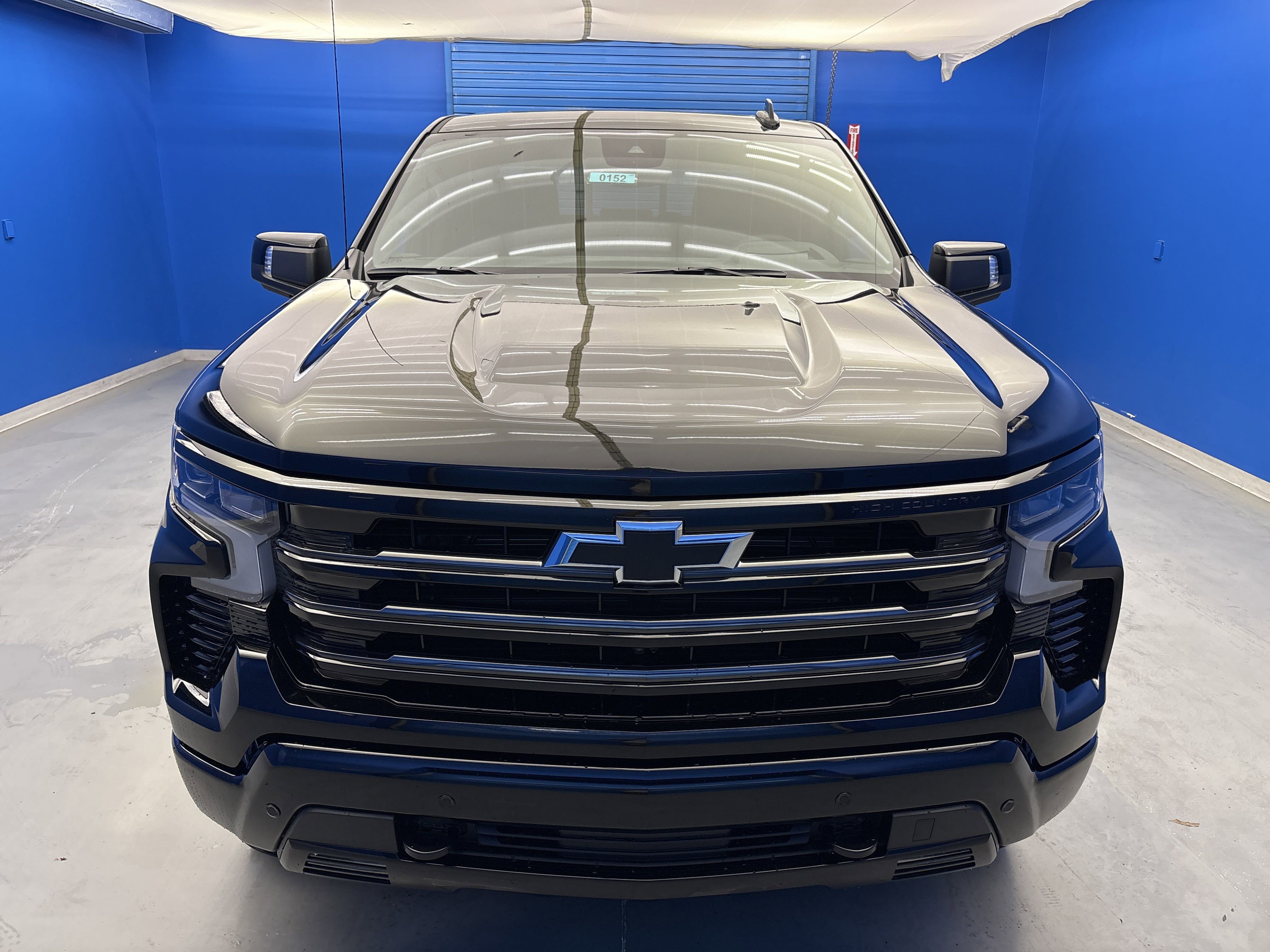 2026 Chevrolet Silverado 1500 High Country photo 3