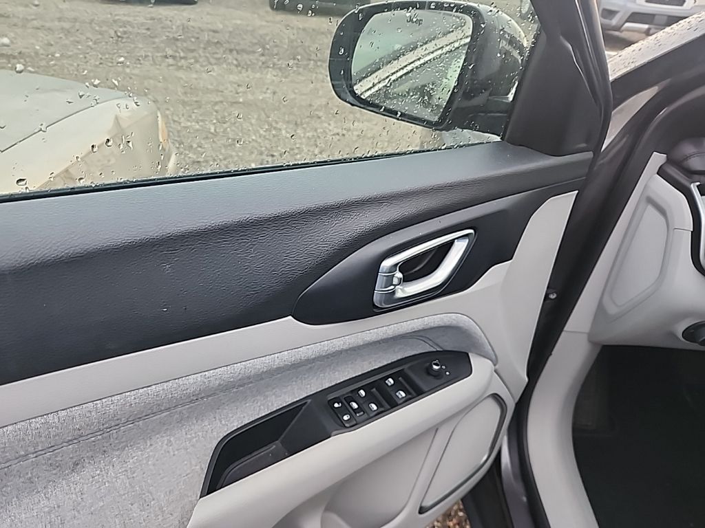 2024 Jeep Compass Latitude photo 10