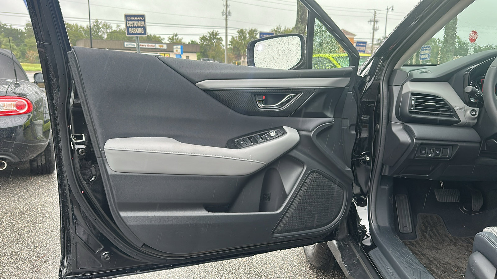 2025 Subaru Outback Premium photo 7