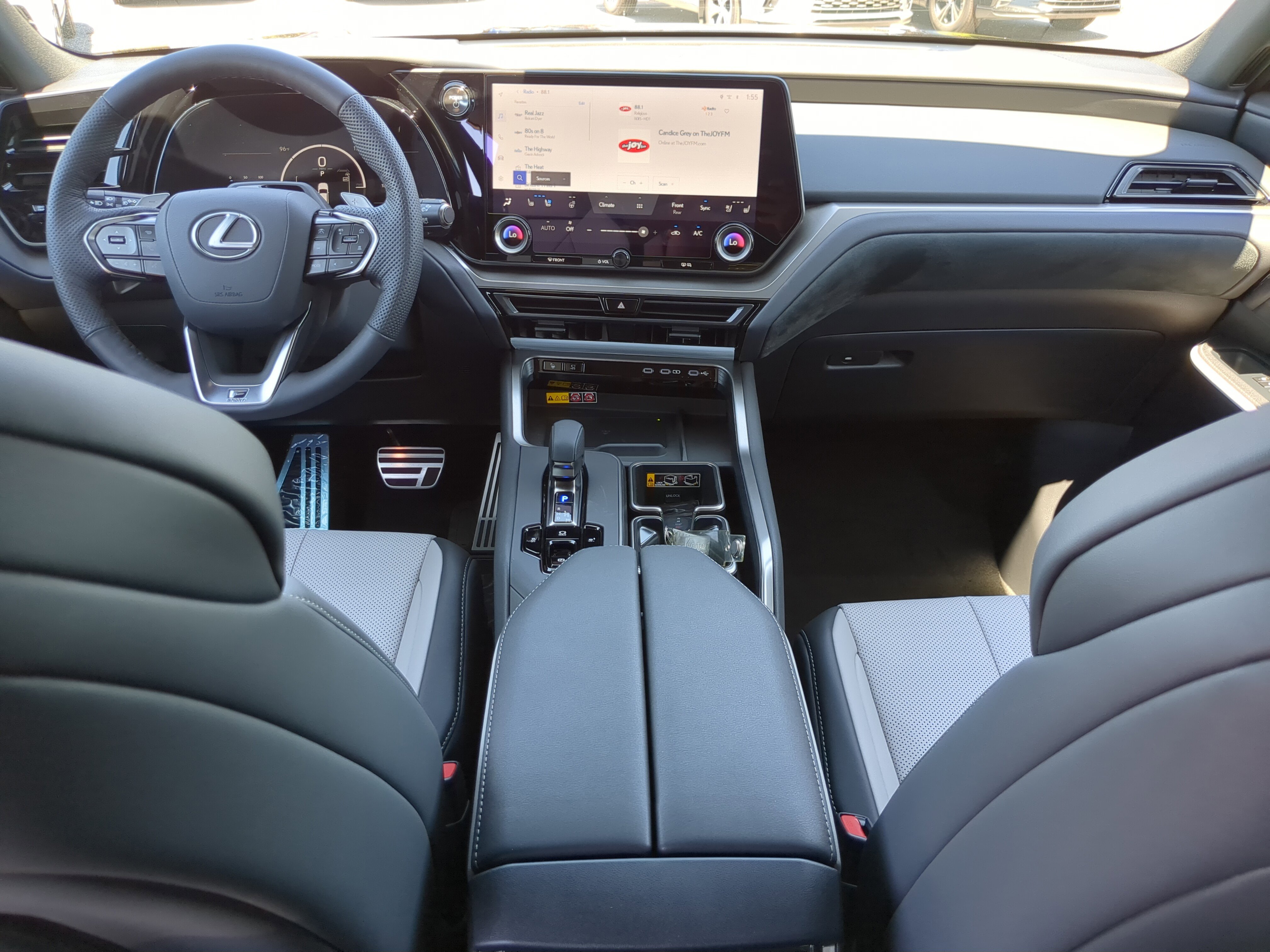 2026 Lexus TX 500h F SPORT Performance Premium photo 9
