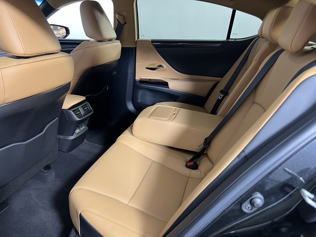 2025 Lexus ES 350 photo 20