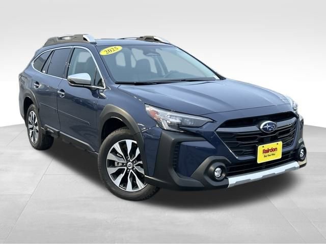 2025 Subaru Outback Touring's photo