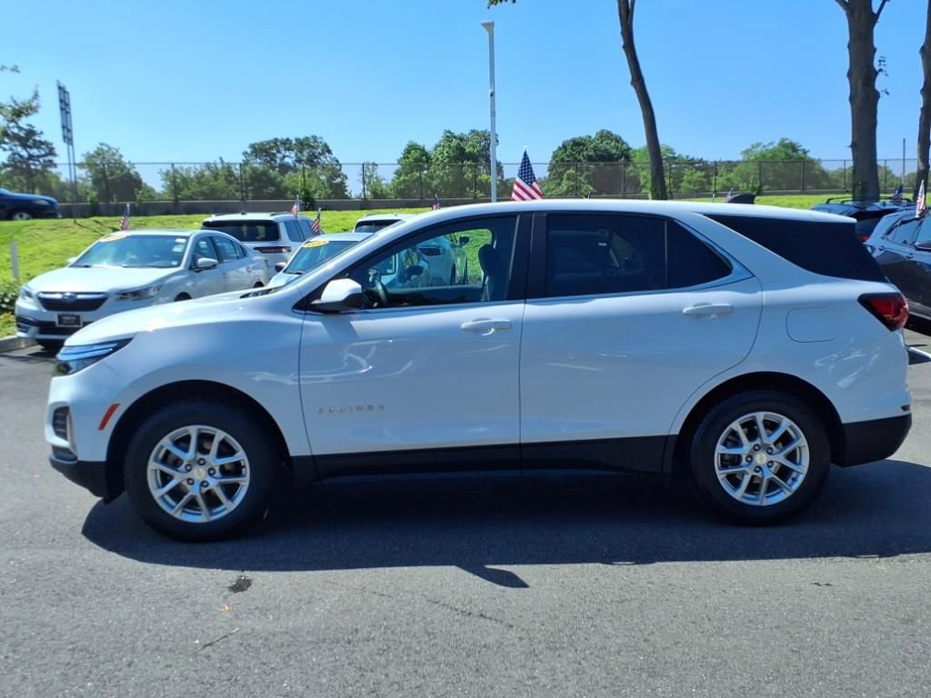 2022 Chevrolet Equinox LT photo 4