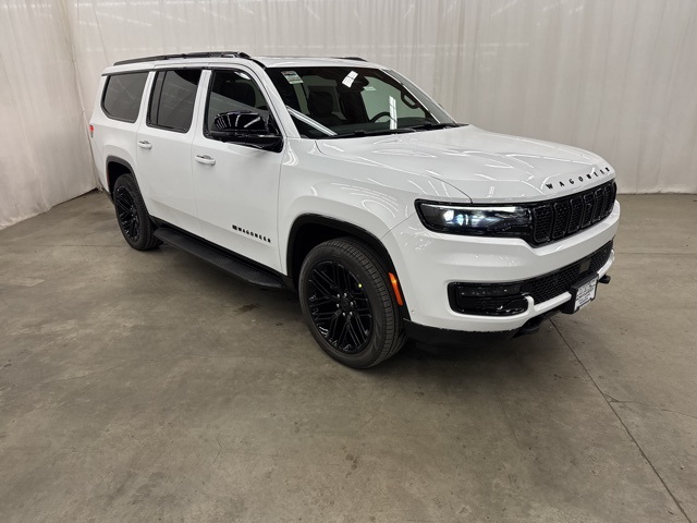 2025 Jeep Wagoneer L Series II's photo