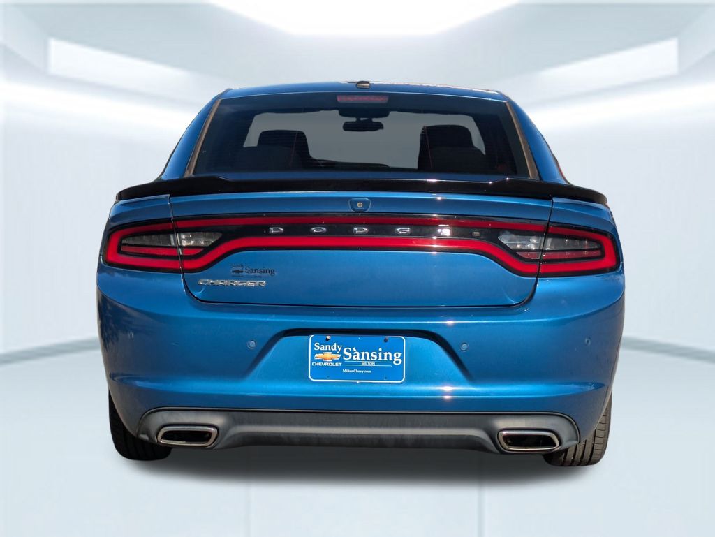 2020 Dodge Charger SXT photo 4
