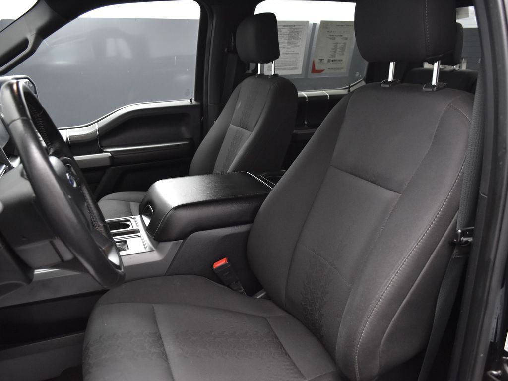 2020 Ford F-150 XLT photo 14