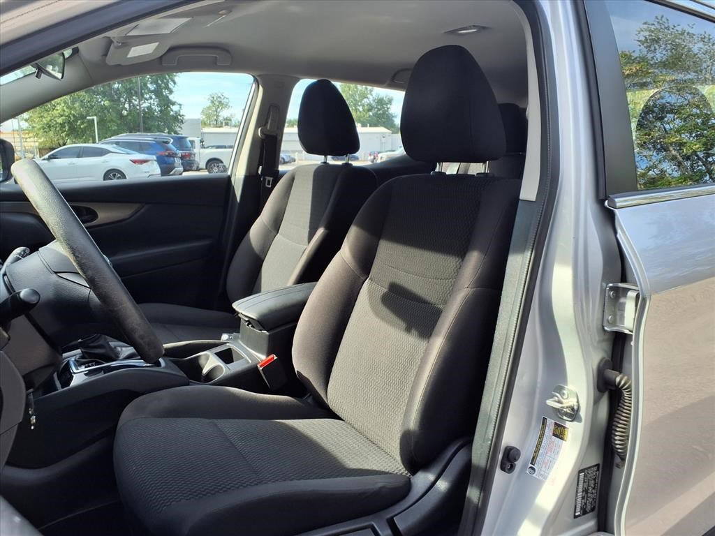 2019 Nissan Rogue Sport S photo 15