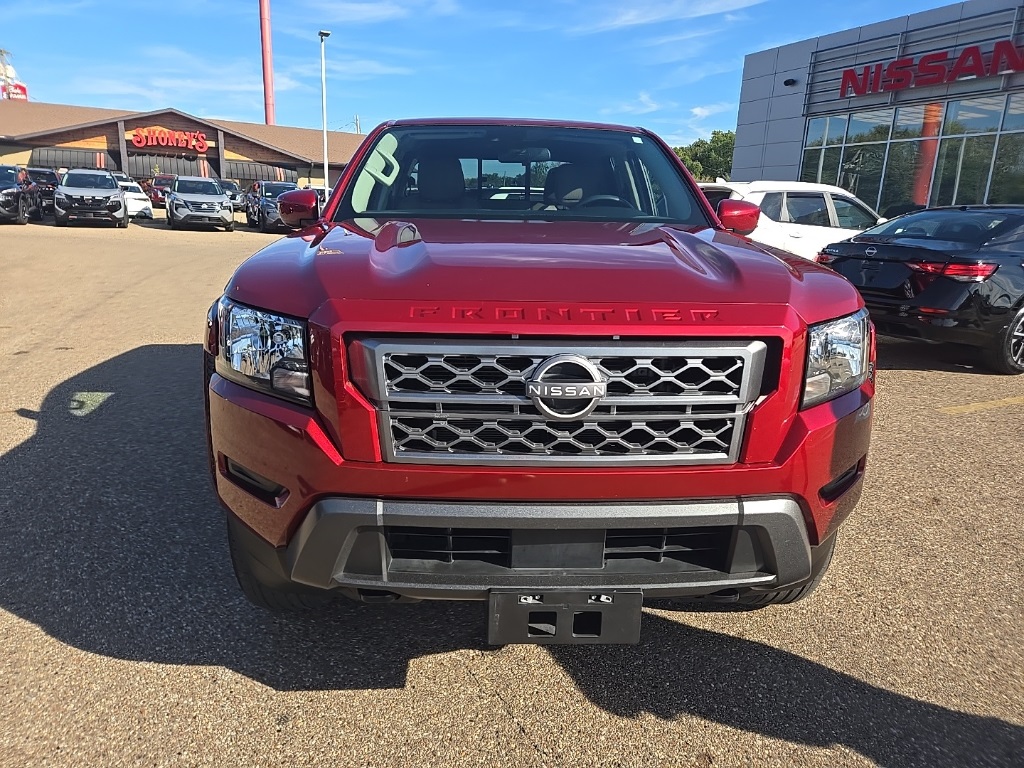 2022 Nissan Frontier SV photo 2