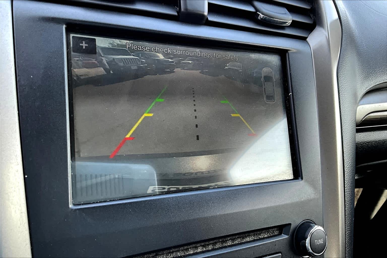 2018 Ford Fusion SE photo 26