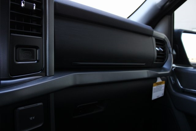 2025 Ford F-150 XLT photo 3