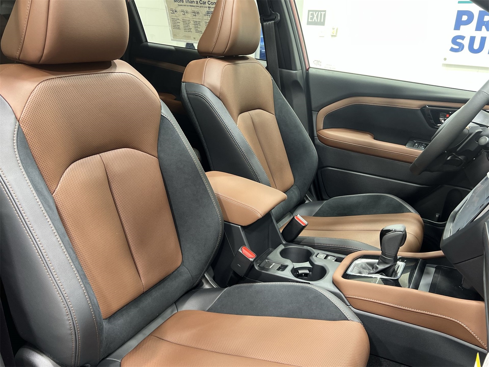 2025 Subaru Forester Touring photo 22