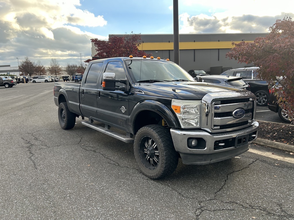 2011 Ford F-350 Super Duty Lariat's photo