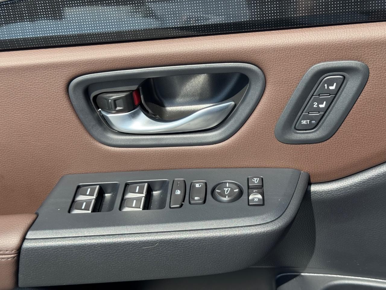 2025 Honda Pilot Elite photo 26