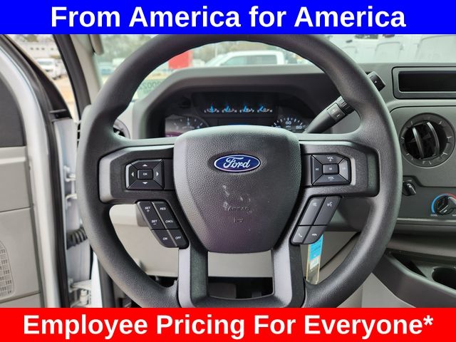 2024 Ford E-450 photo 5