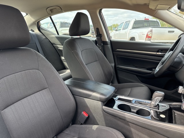 2023 Nissan Altima 2.5 SV photo 15