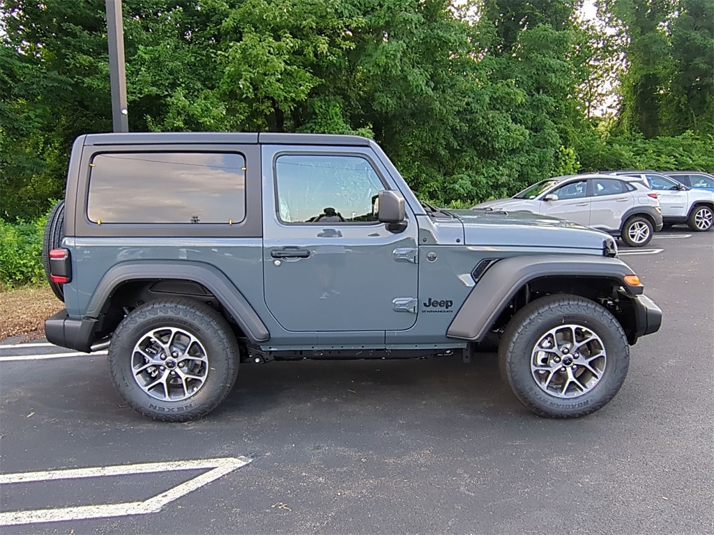 2025 Jeep Wrangler Sport S photo 2