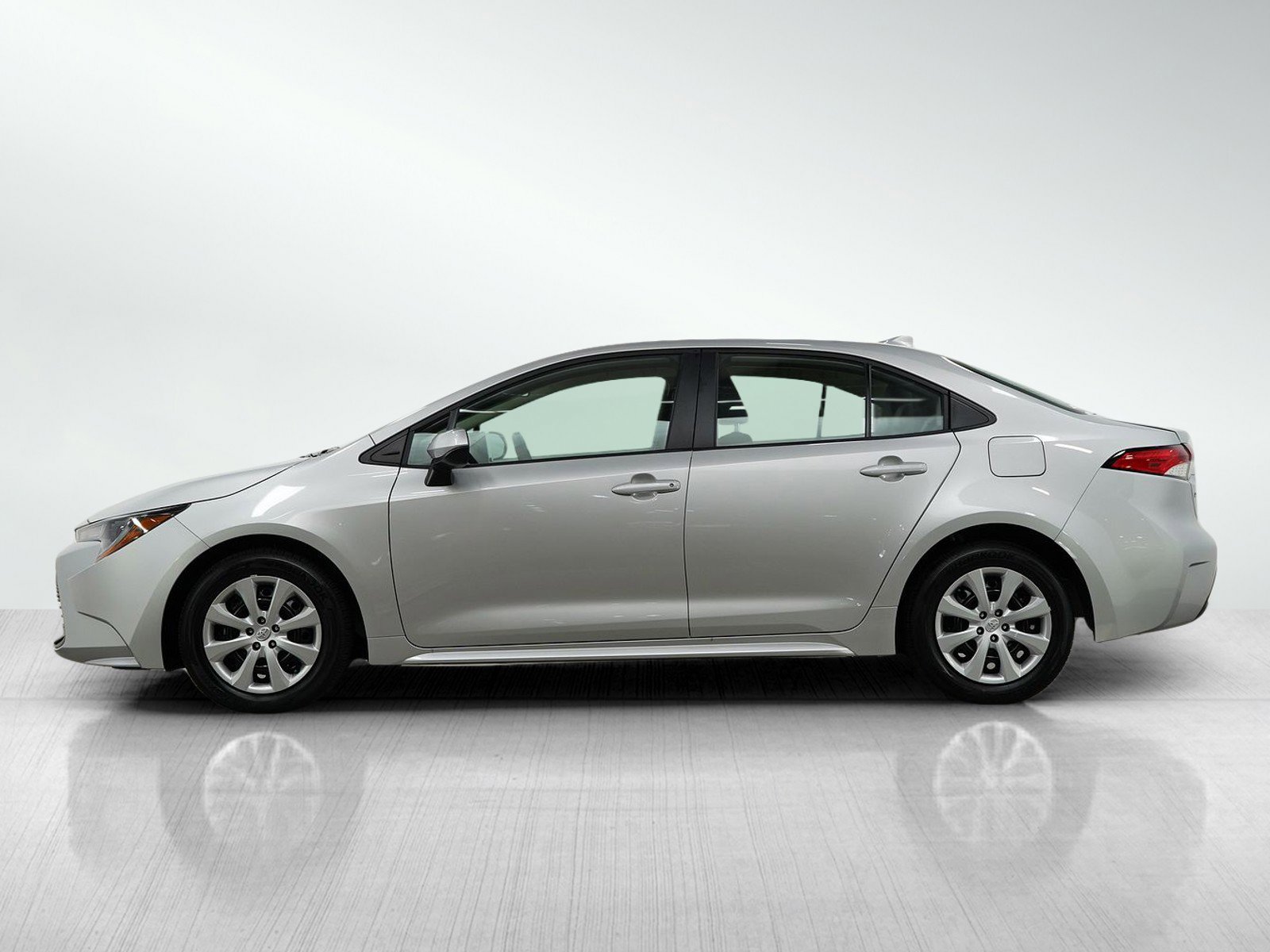 Used 2024 Toyota Corolla LE with VIN 5YFB4MDE1RP159431 for sale in Bloomington, Minnesota