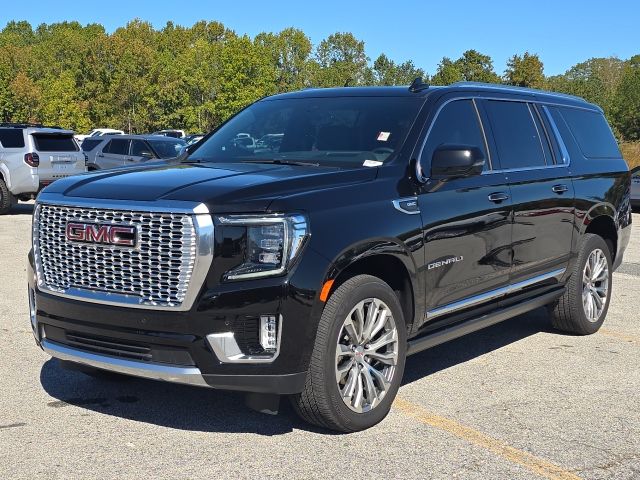 2021 GMC Yukon XL Denali's photo