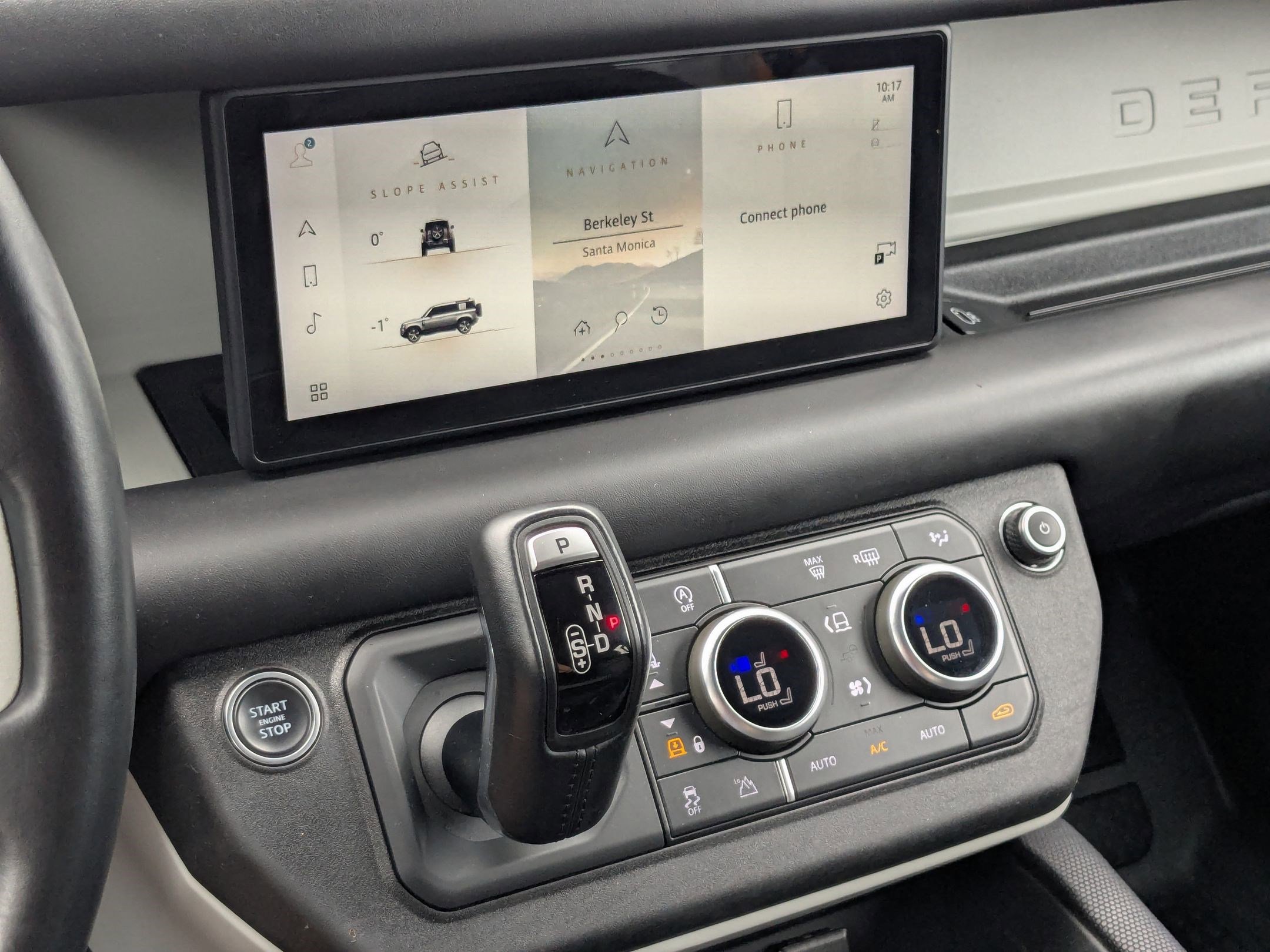 2022 Land Rover Defender X-Dynamic HSE photo 14