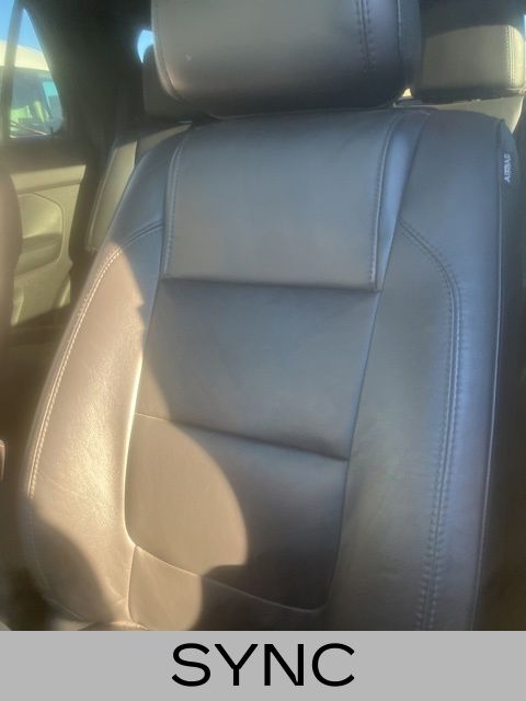 2014 Ford Explorer Limited photo 2